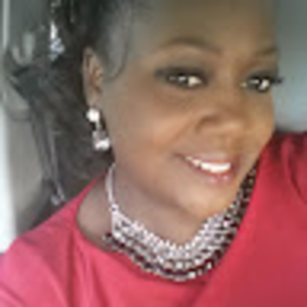 Meet your Posher, Angelique